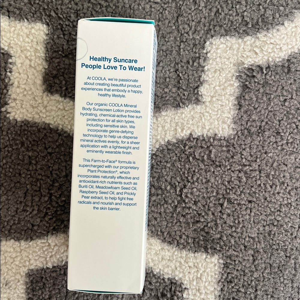 Coola Mineral Body Sunscreen 50 SPF - Picture 2 of 5